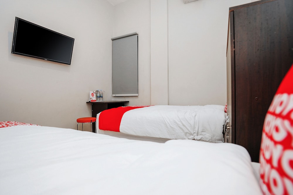 Standard Twin Room - Photo 3