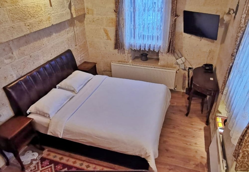 Standard Double Room - Photo 4