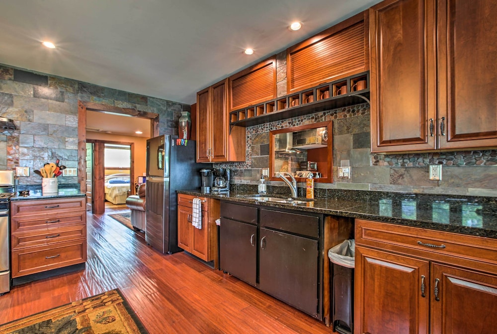 House (4 Bedrooms) photo 2