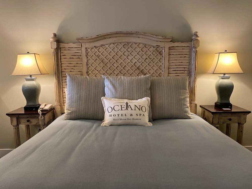 Deluxe Suite, 1 King Bed - Photo 8
