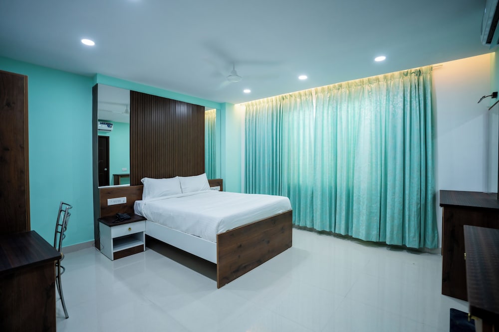 Queen Room