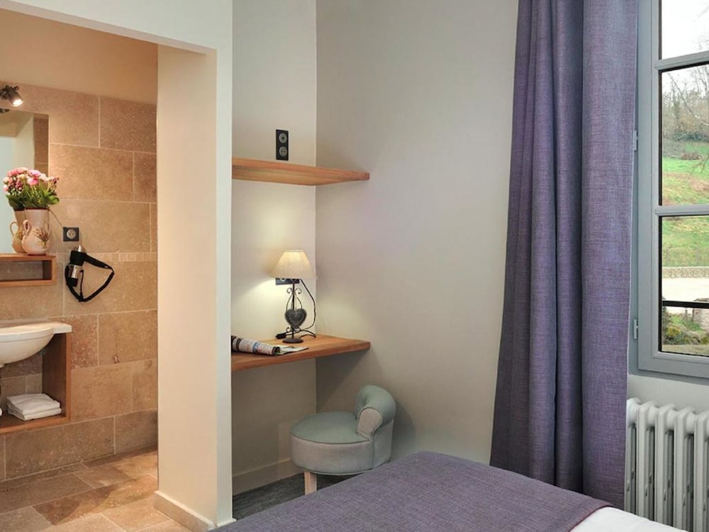 Standard Double Room photo 3