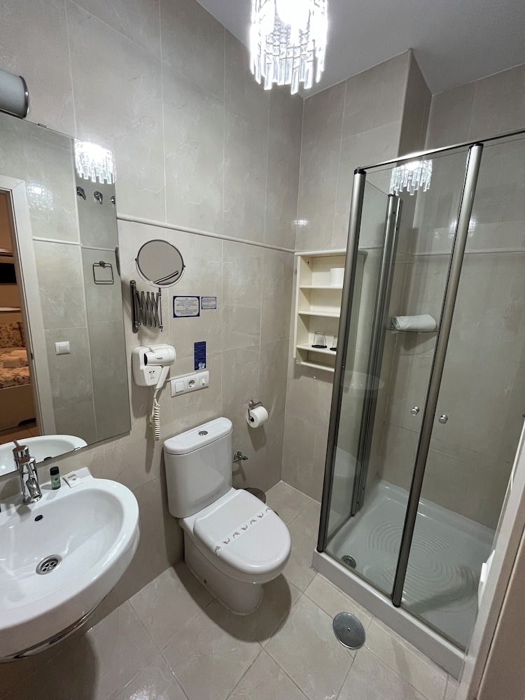 Small economy room - Photo 5