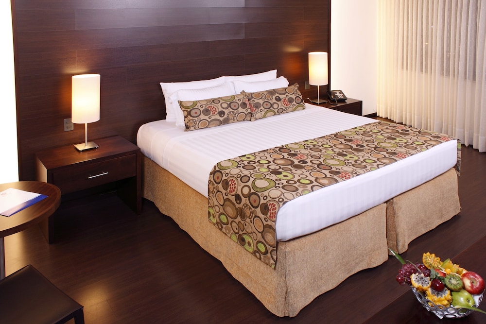 Standard Room, 1 Queen Bed - Photo 4