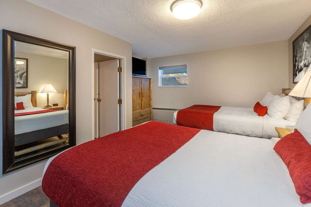 Room, 2 Double Beds (Lodge) - Photo 2