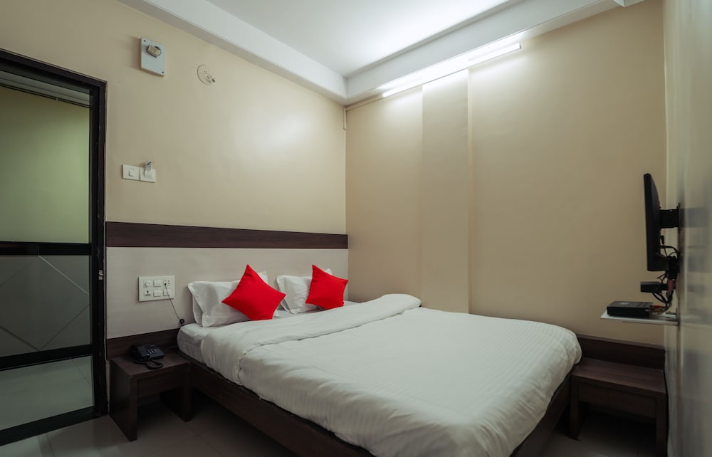 Economy Room (AC) photo 2
