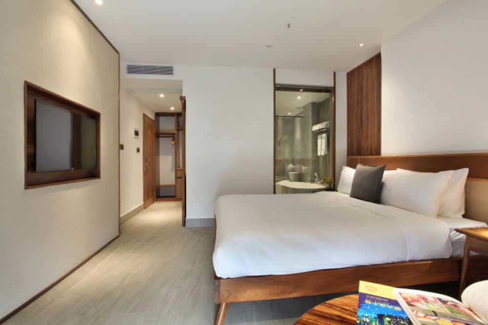 Exclusive Double Room, River View photo 3