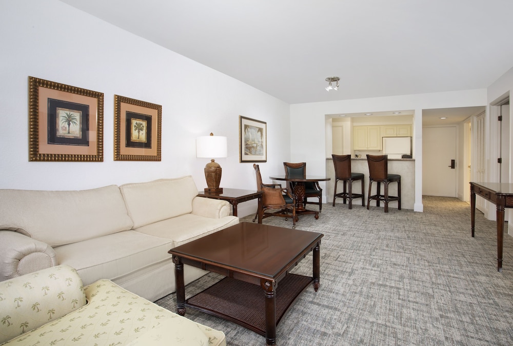 One Bedroom Suite 2 Queen Beds - Photo 2