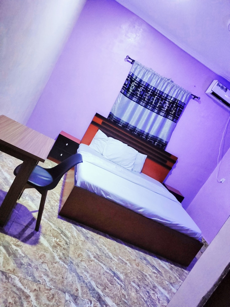 Deluxe Room - Photo 3