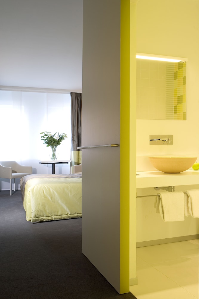 Standard Double Room, 1 Bedroom - Photo 6
