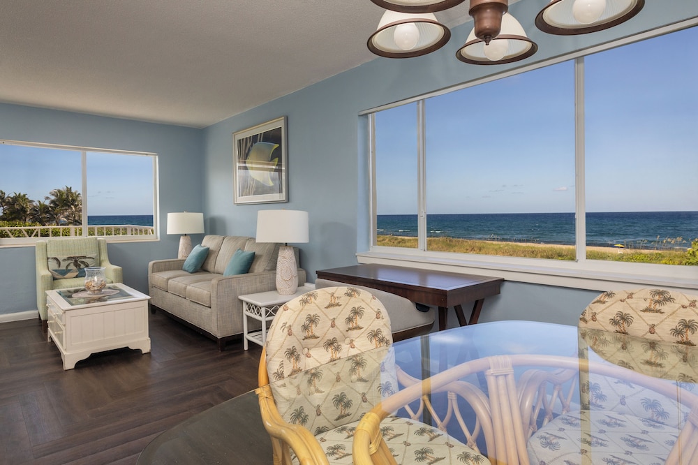 Suite, Oceanfront