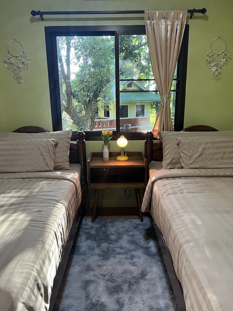 Family Room photo 2