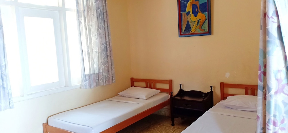 Deluxe Room - Photo 3
