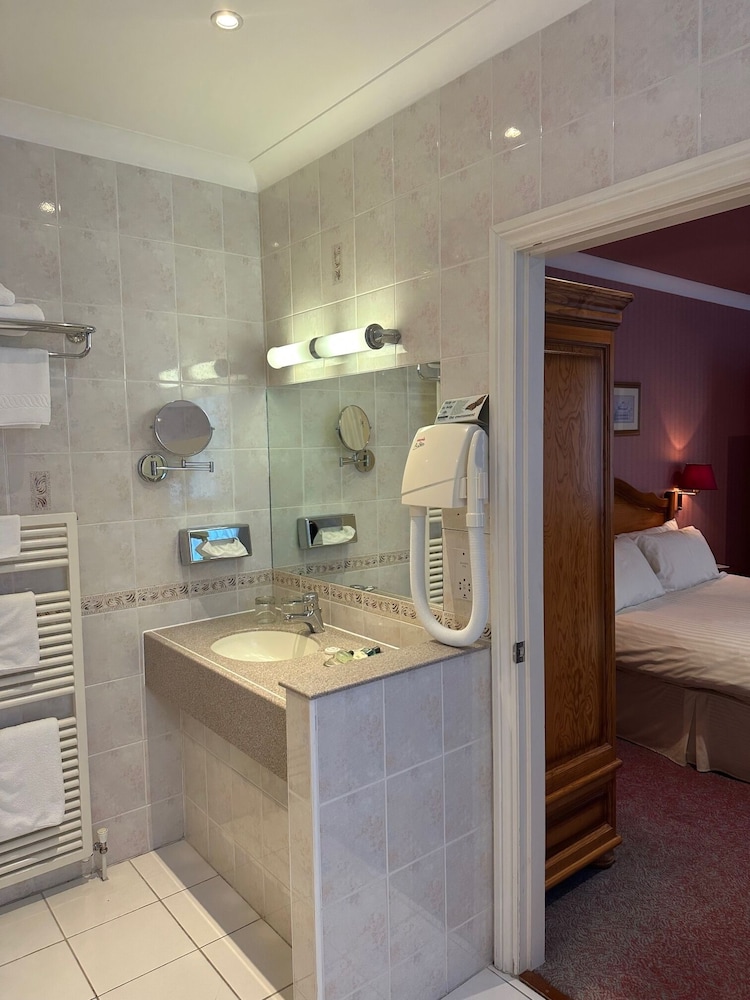 Suite - Photo 3