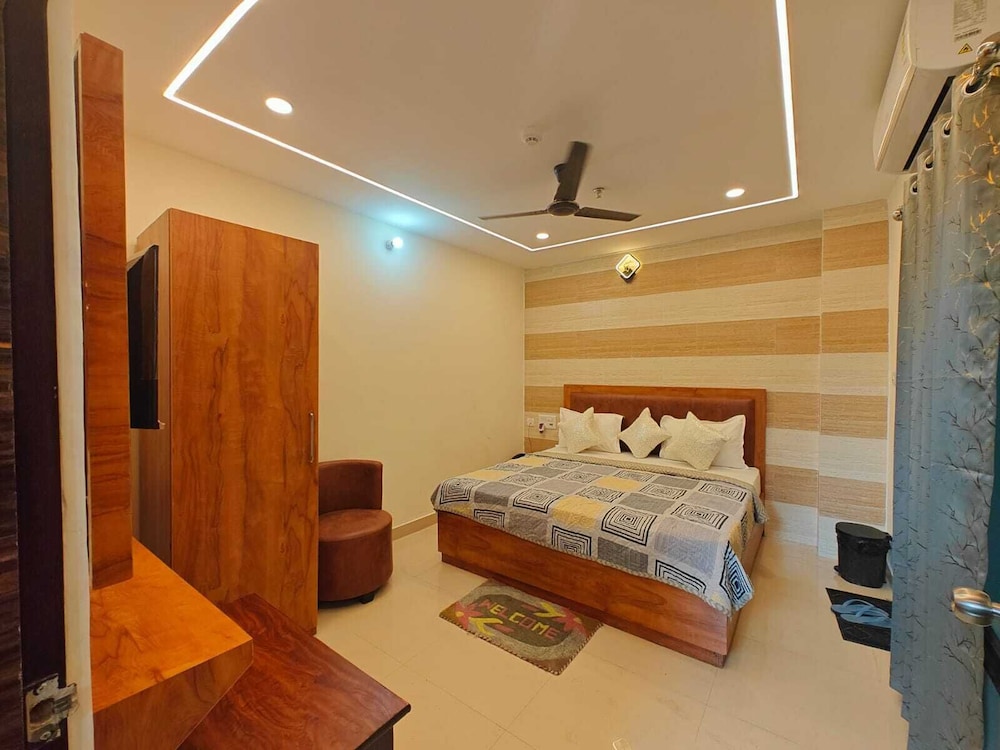 Classic Double Room