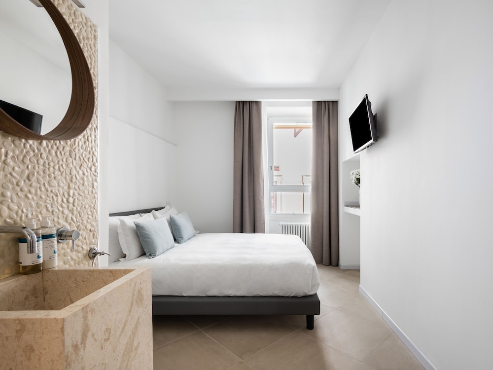 Standard Room photo 1