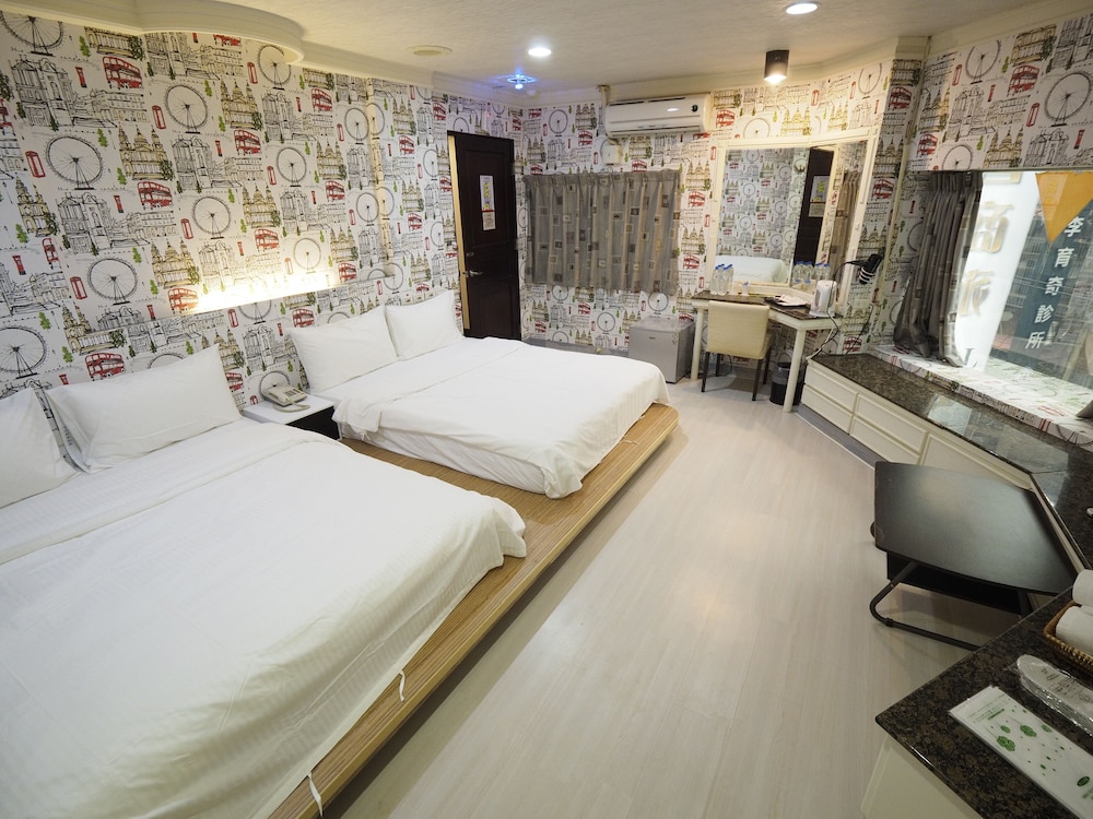Elite Quadruple Room photo 2