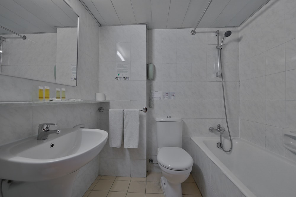 Standard Room photo 2