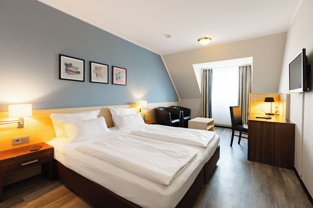 Premium Room, 2 Twin Beds - Photo 7