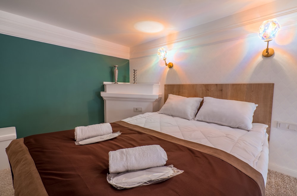 Comfort Double Room, City View