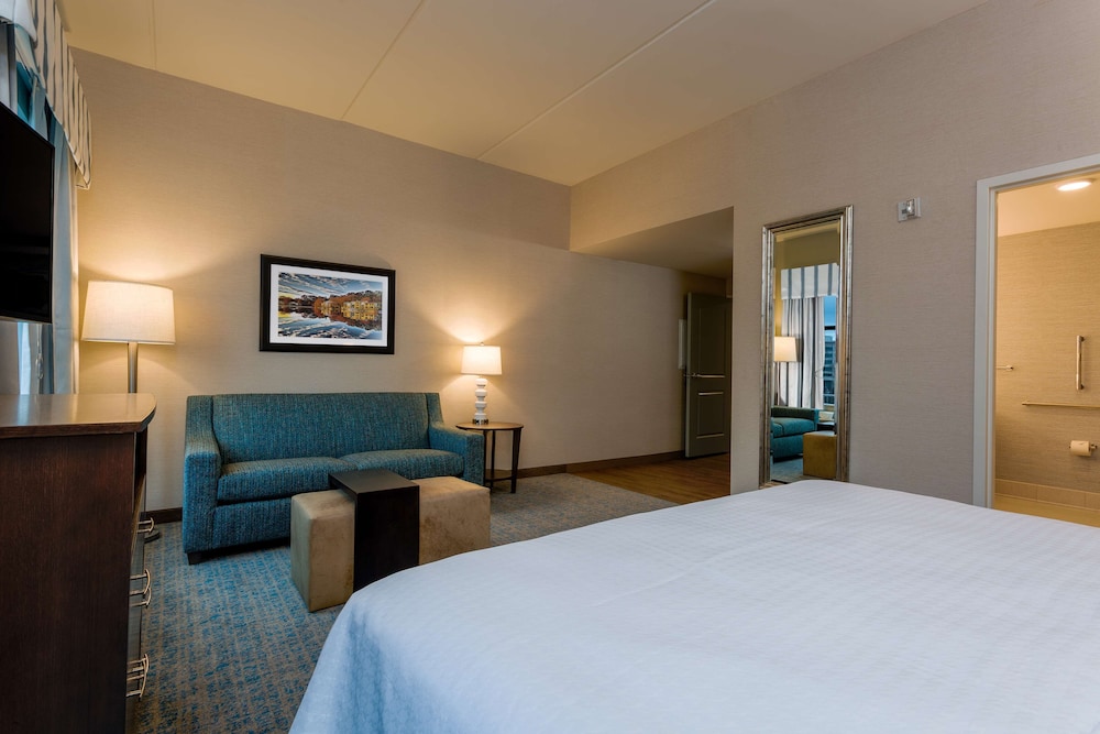 Executive Suite, 1 Bedroom - Photo 2