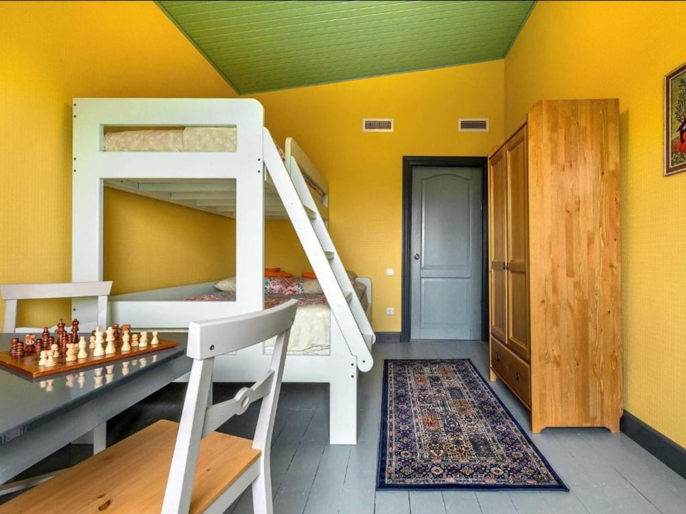Standard Triple Room, Shared Bathroom, Canal View