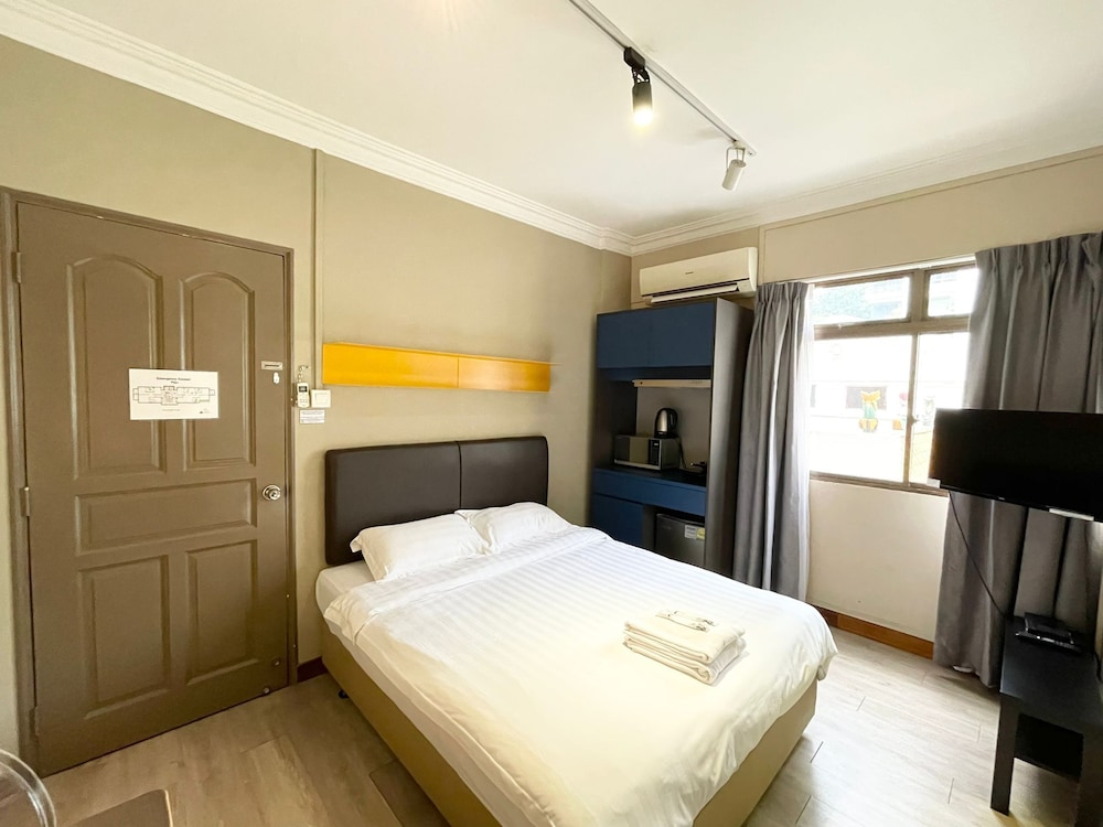 Comfort Studio, 1 Queen Bed photo 1
