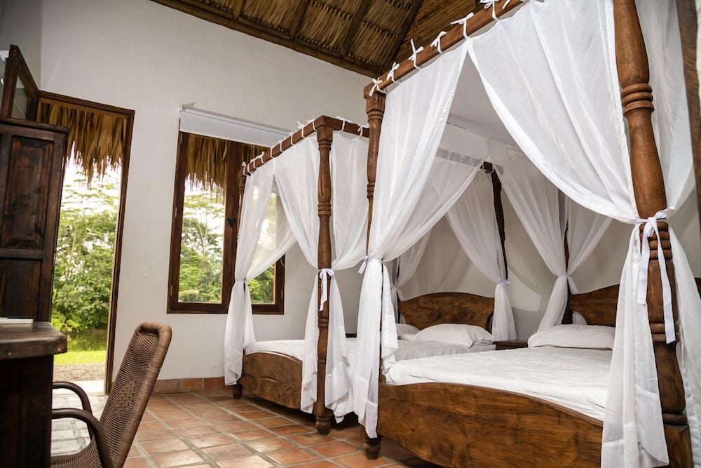 Comfort Room, 2 Queen Beds, Lake View