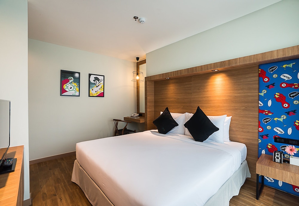 room photo