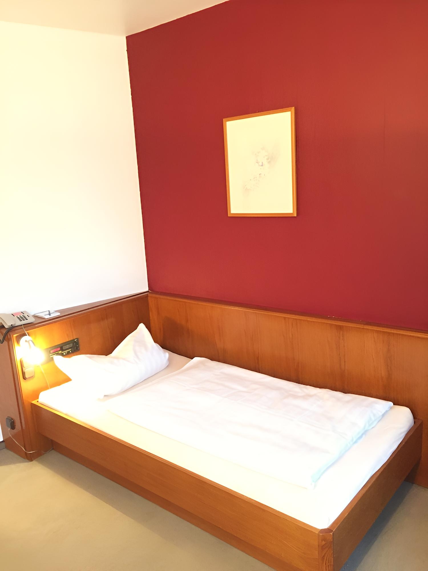 Single Room photo 3