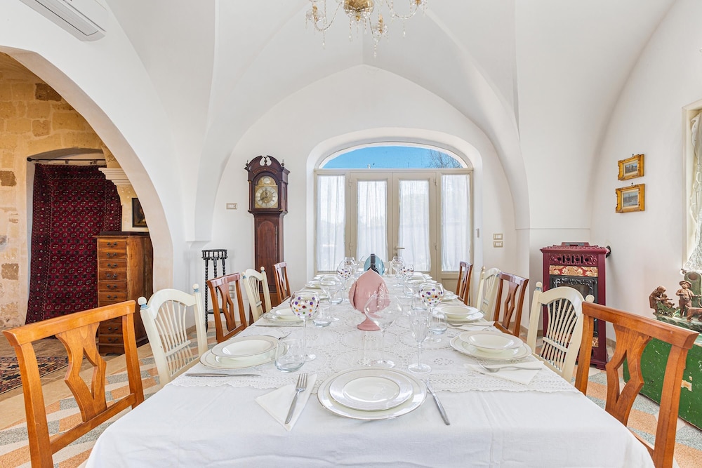 Villa photo 3