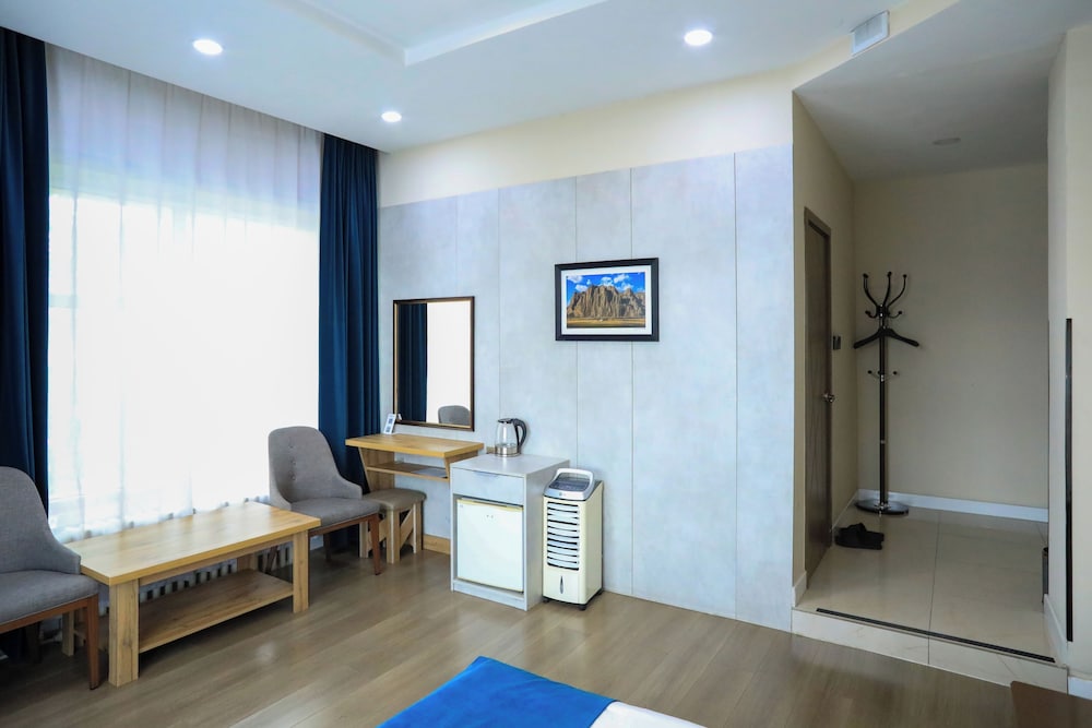 Superior Double Room, City View