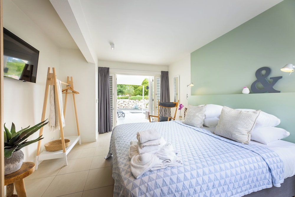 Deluxe Apartment, 2 Bedrooms, Garden View, photo 6