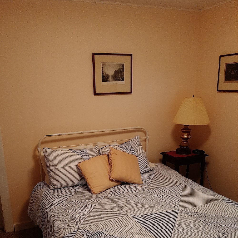 Hillside Cottage photo 2