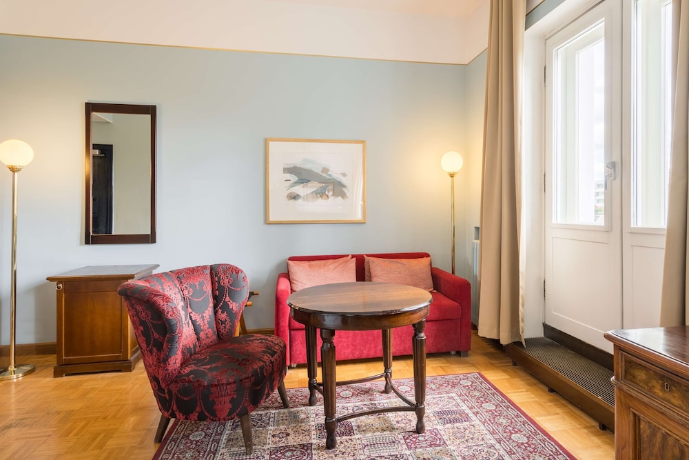 Superior Room - Photo 7