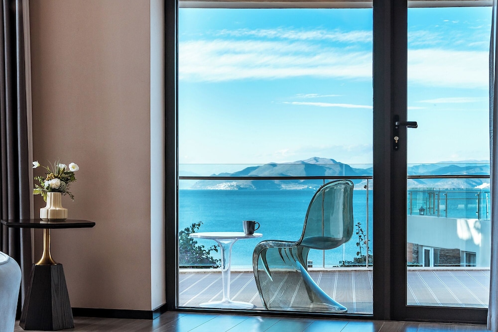 Luxury Double Room, Ocean View photo 3