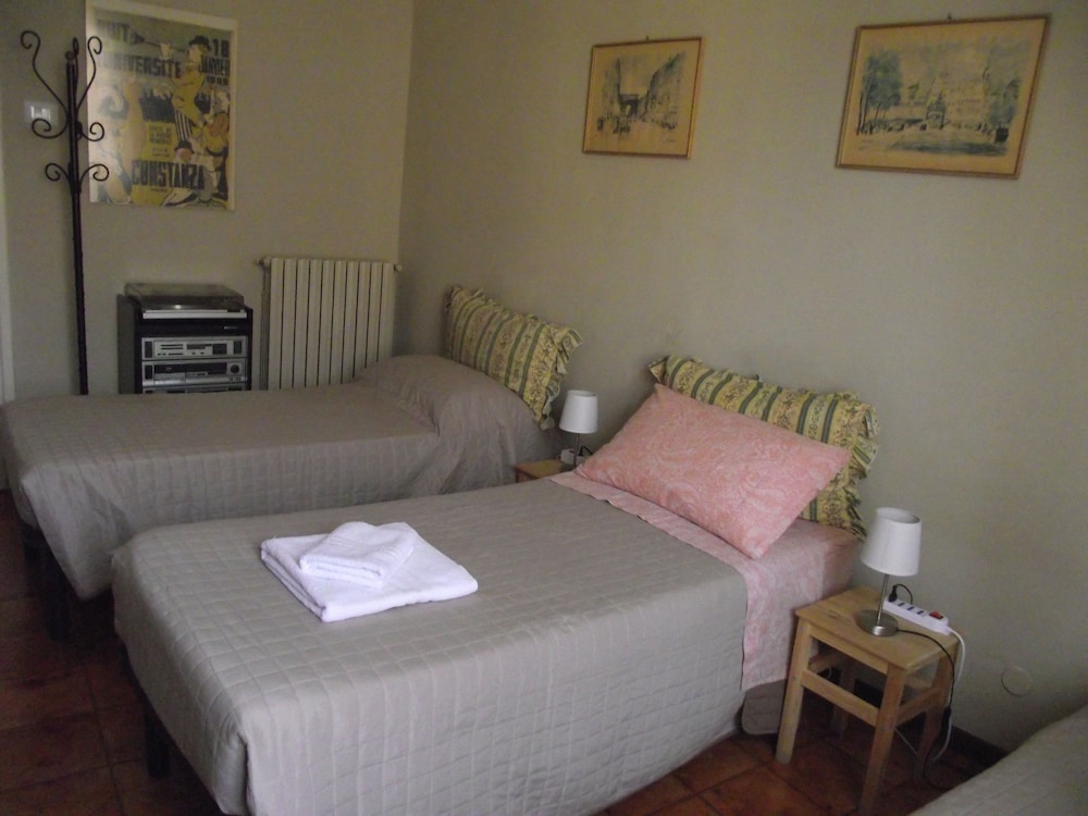 Triple Room, City View photo 2