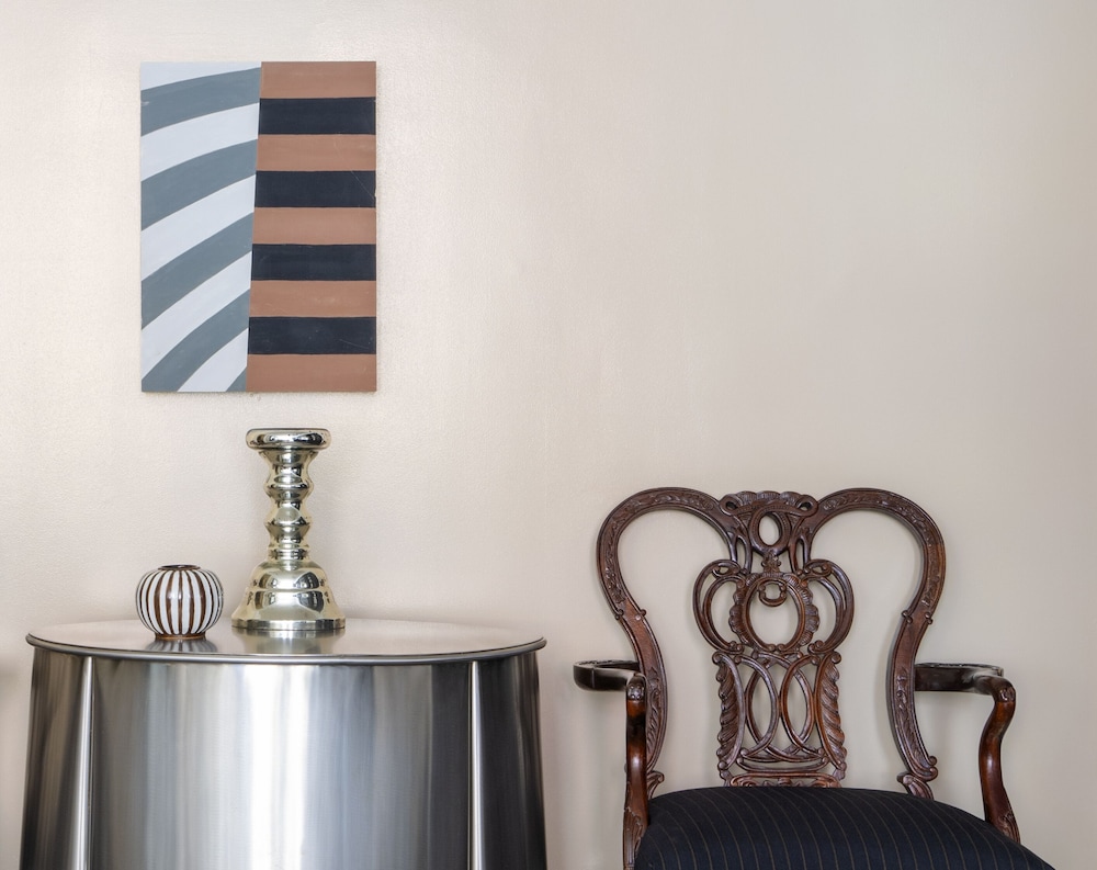 Studio (Beacon Hill) - Photo 6