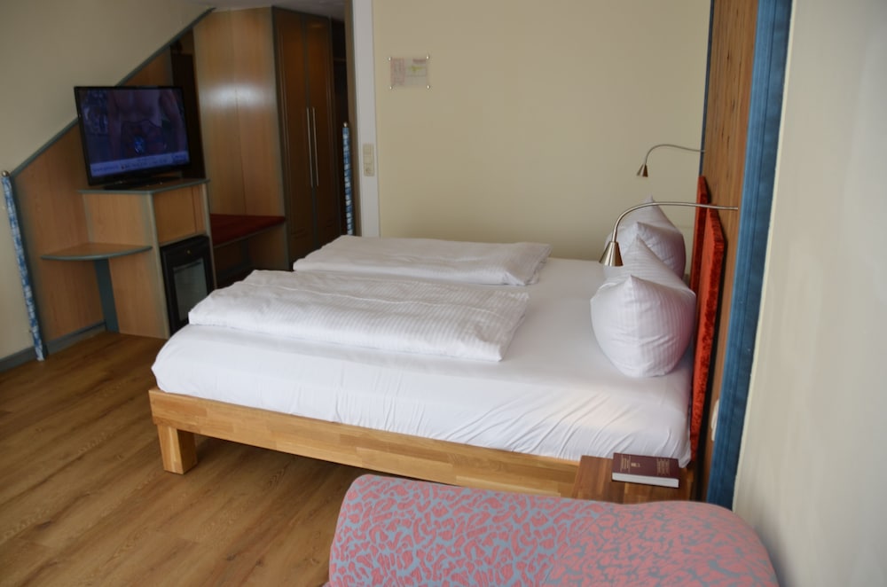 Comfort Double or Twin Room, 1 Queen Bed, Non Smoking photo 2