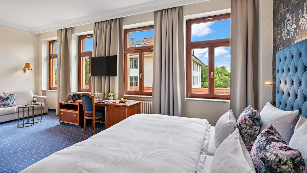 Junior Suite Hof (Courtyard View) photo 1