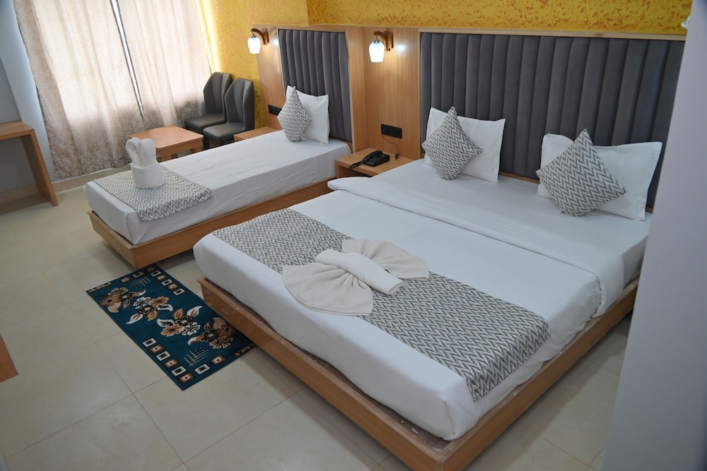 Deluxe Triple Room - Photo 2