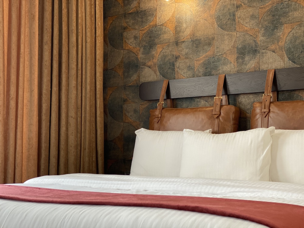 Deluxe Double Room, 1 King Bed, City View photo 1