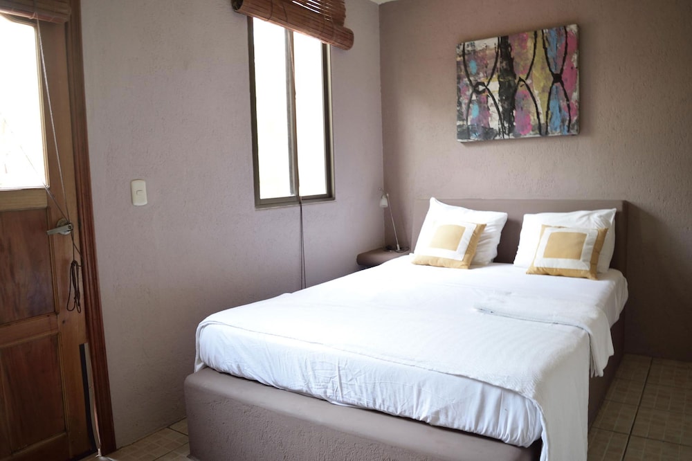 Economy Triple Room, Multiple Beds, Balcony, Tower photo 1