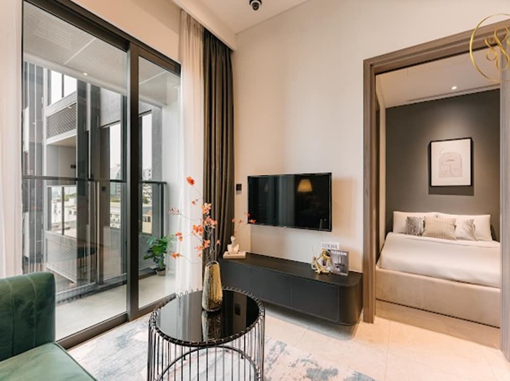 Business Suite, Multiple Beds, Business Lounge Access, City View