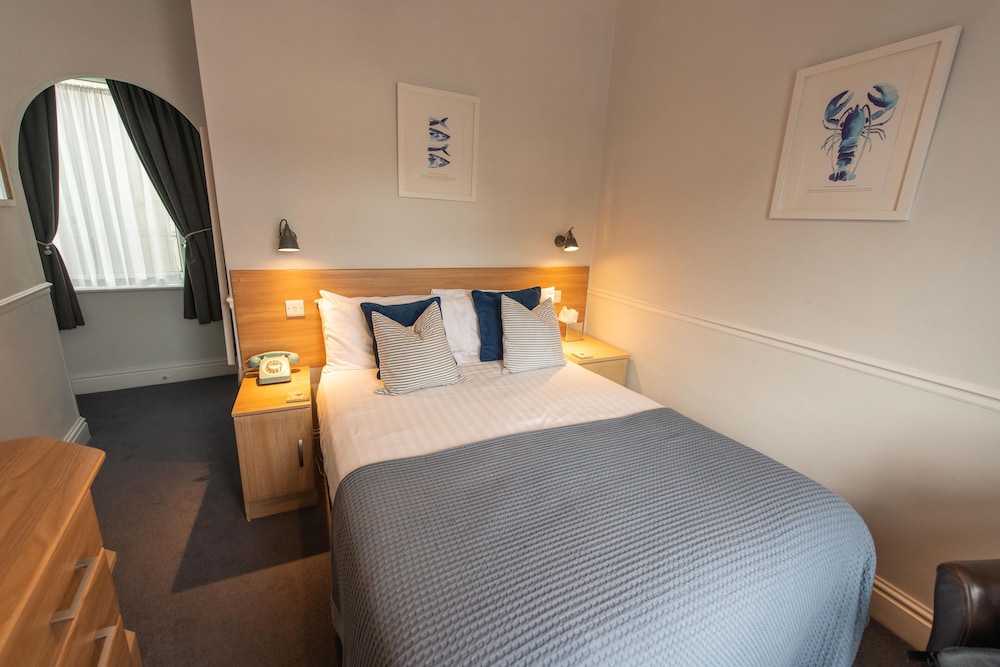 Economy Double Room photo 2