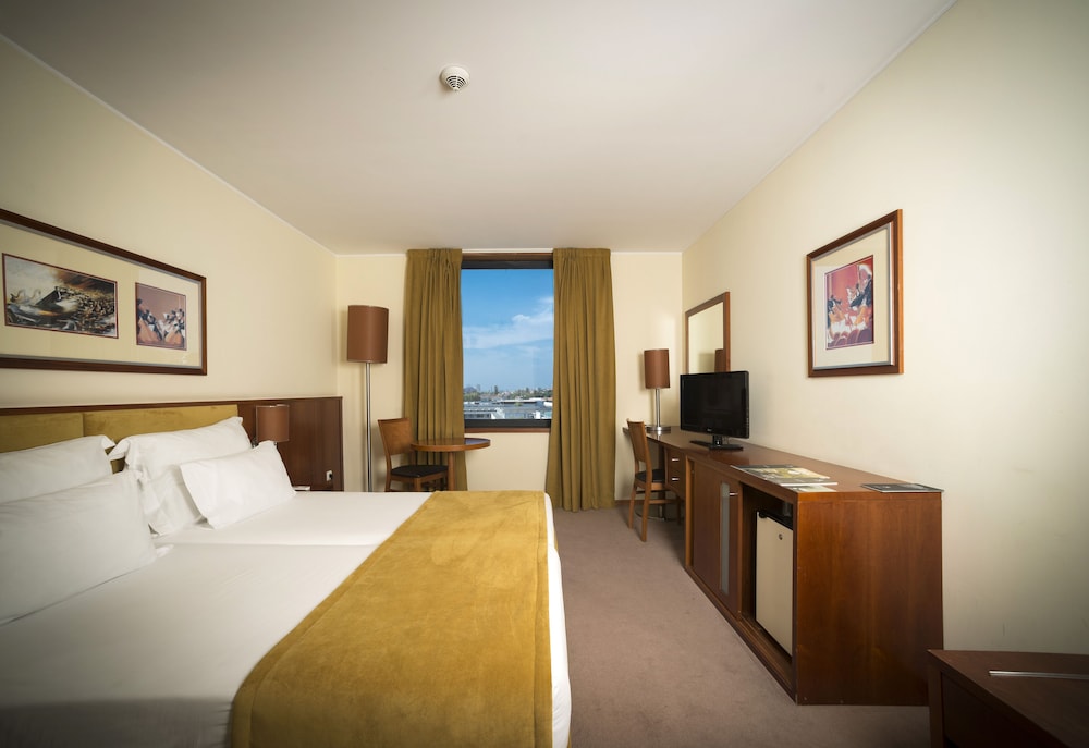 Superior Twin Room - Photo 1
