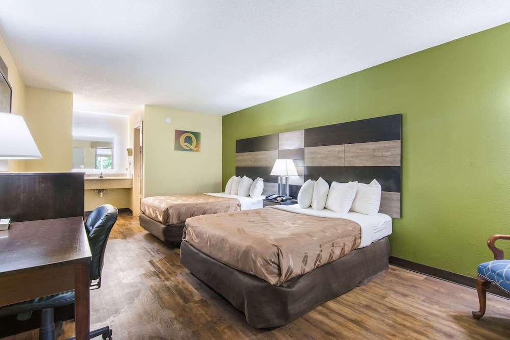 Standard Double Room, Smoking - Photo 1