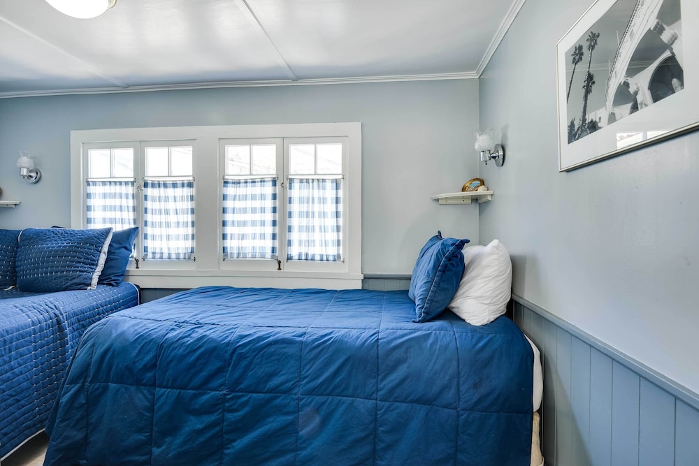 House (2 Bedrooms) photo 1