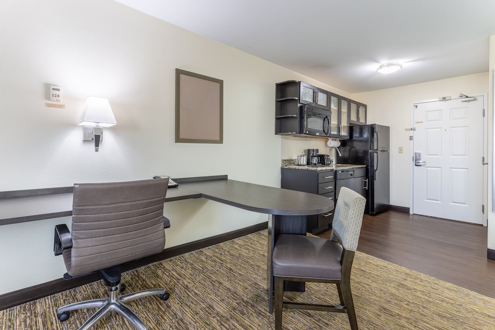 Suite, 1 Bedroom (1 Queen Bed) - Photo 4