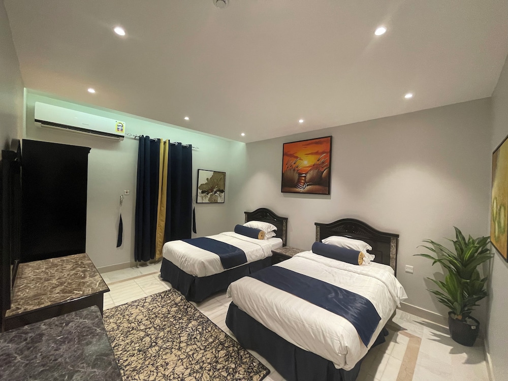 Deluxe Apartment